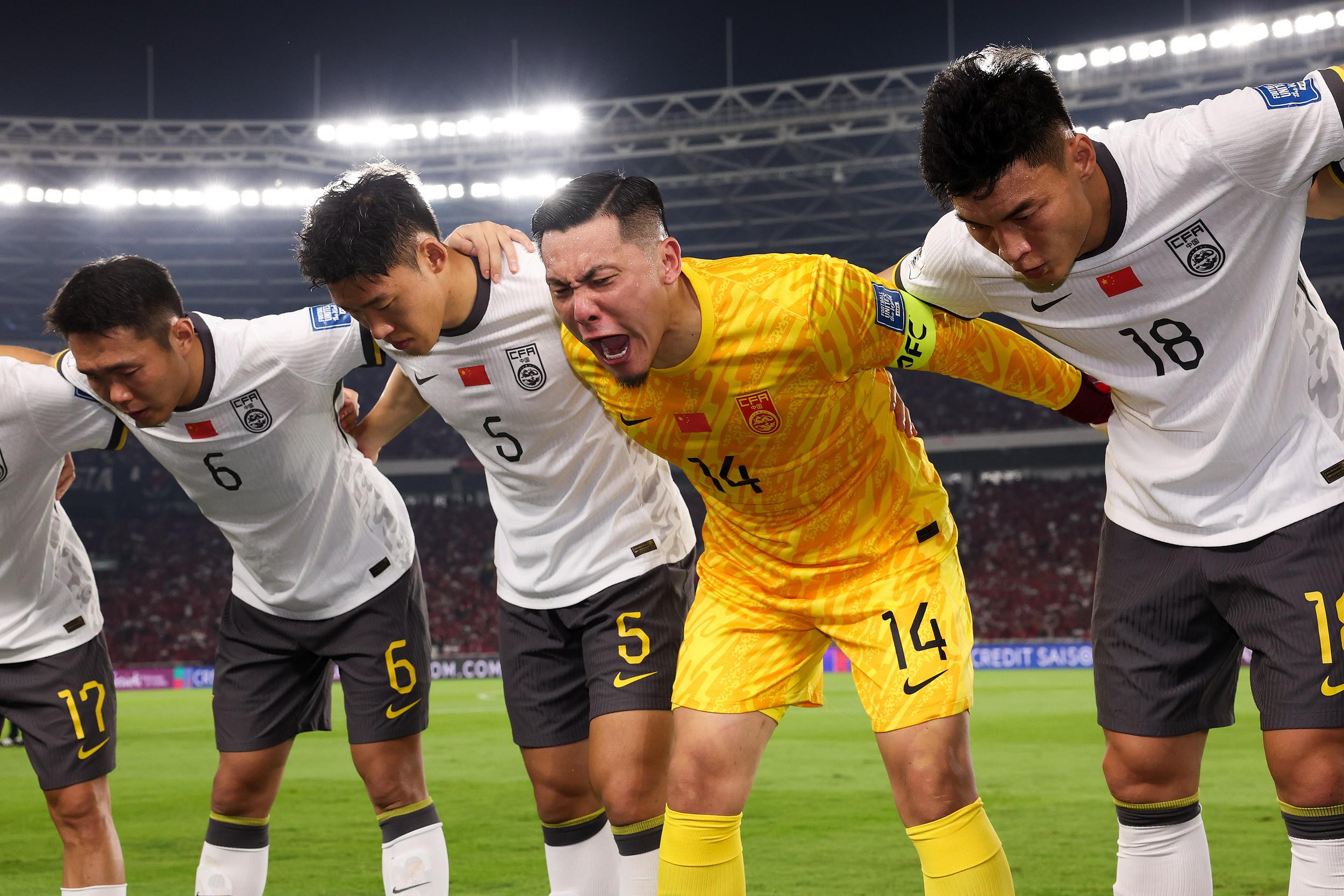 埃弗顿球队英超：埃弗顿足球俱乐部在英超的表现与历史